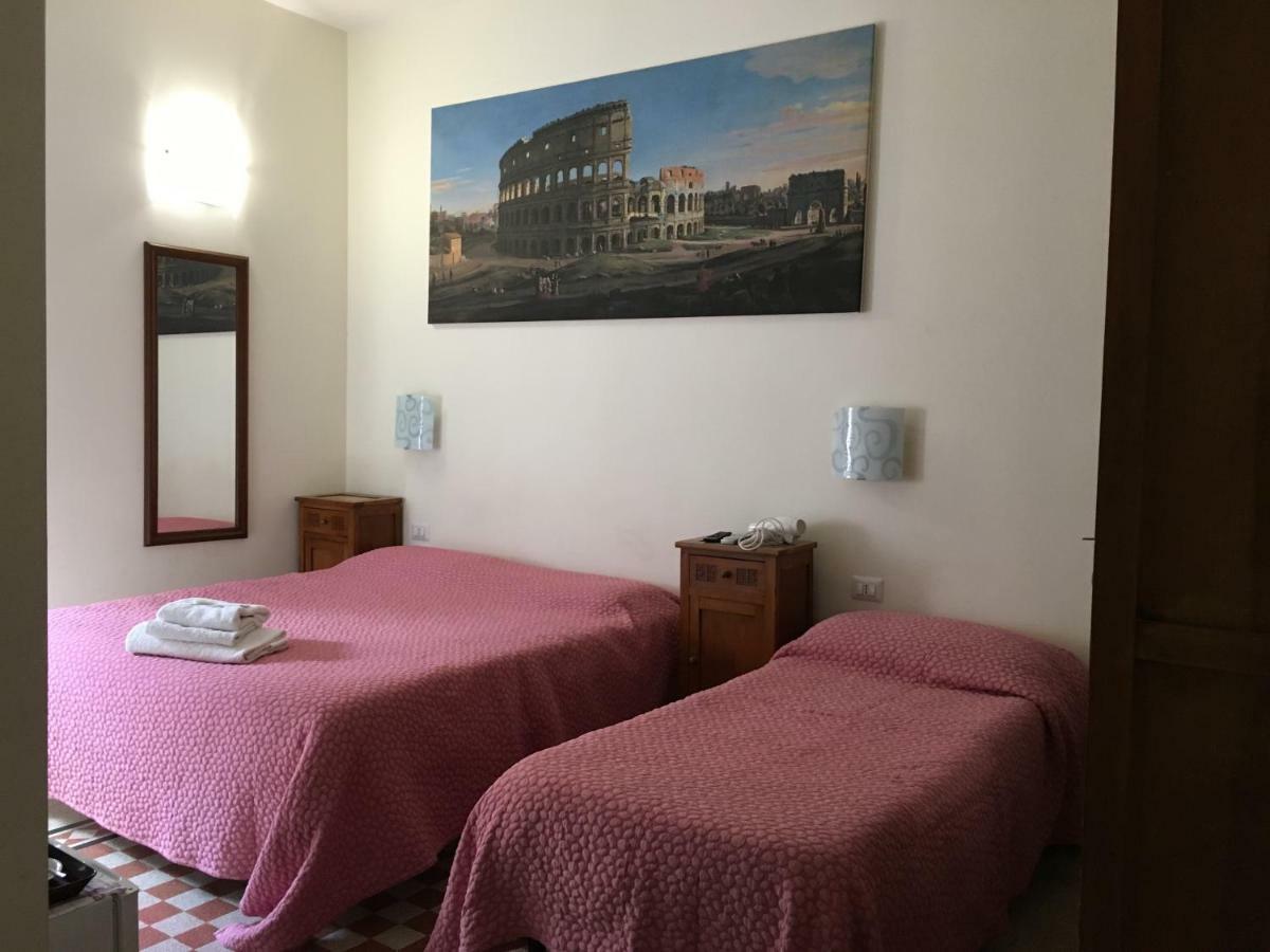 Casa Rosy 3* Roma